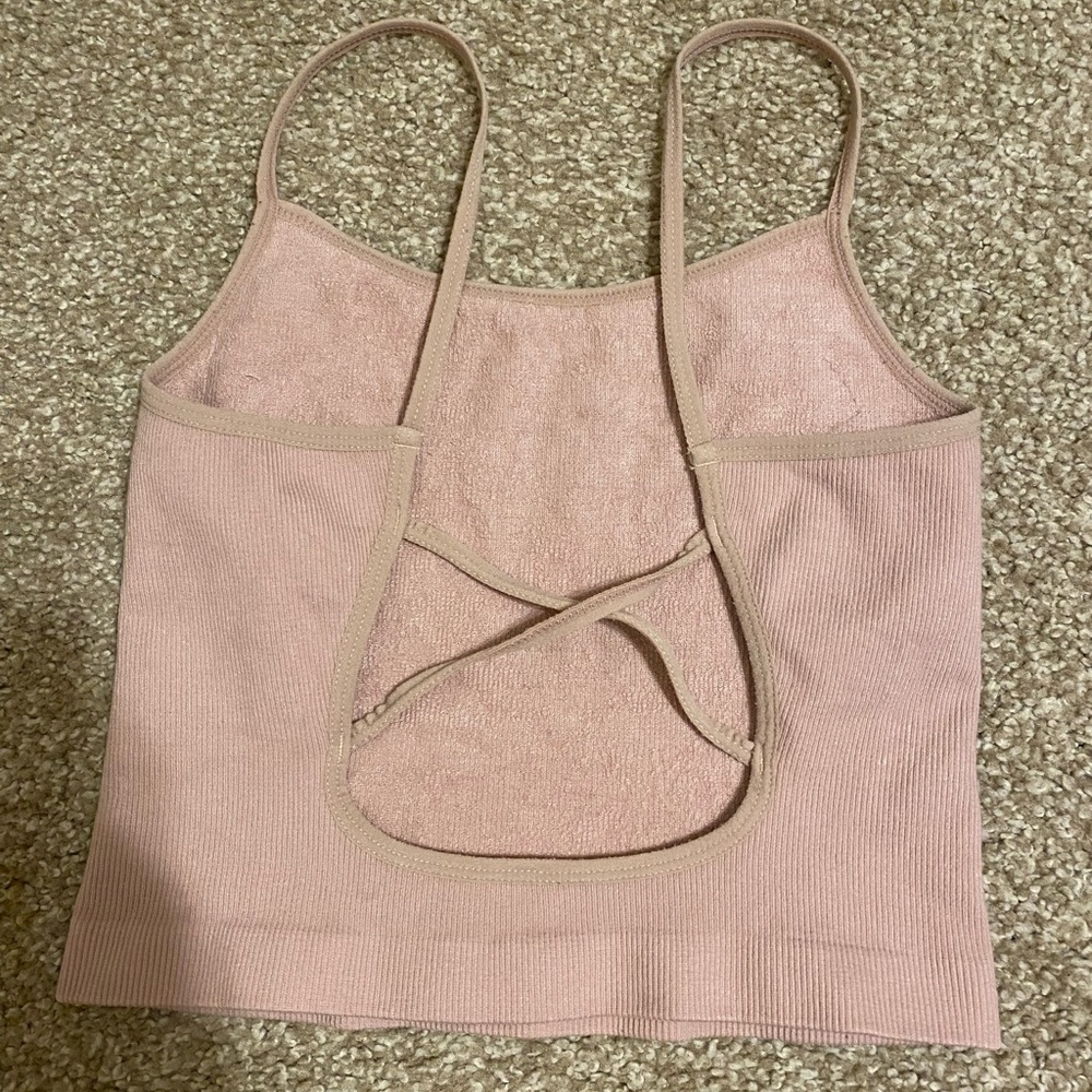 Cropped Ribbed Tank - Picture 3 of 3